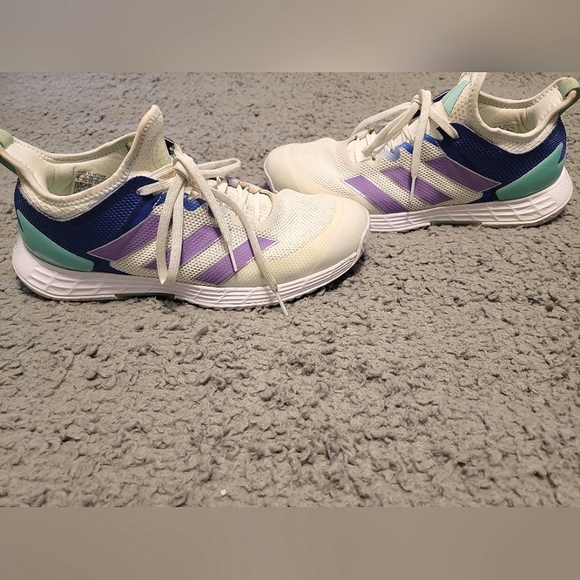 adidas Shoes - Women's Adidas Adizero Ubersonic 4 tennis shoes, size 9